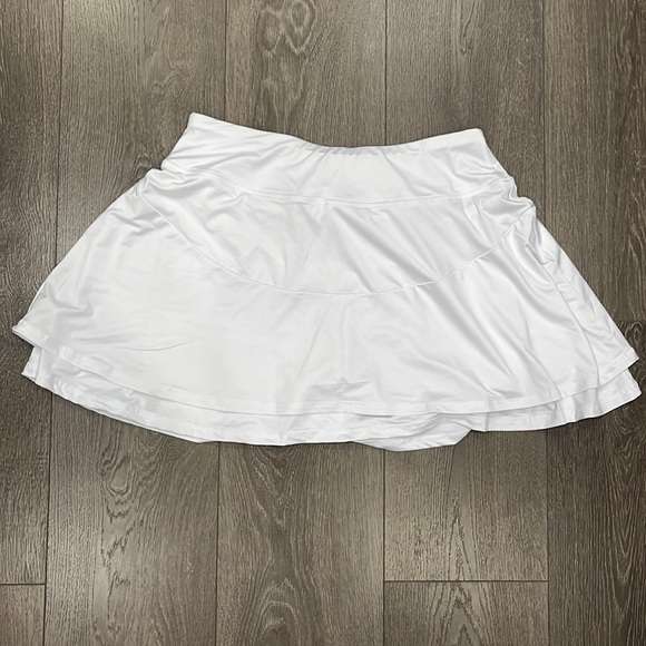 White tennis skirt/skort - Picture 1 of 4